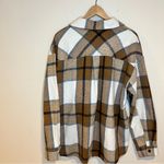Plaid Button Photo 4