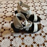 Banana Republic white heeled sandals size 8 Photo 2