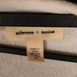 Silence + Noise NWOT  X Urban Outfitters Sweater Size Medium Photo 2