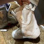 Burton  mint snow shoes for snowboarding size 6 Photo 3