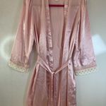 Oscar de la Renta  Blush Satin Robe with Lace Cuffs Photo 0