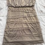 Laundry by Shelli Segal  Metallic gold tiered V-neck lined dress, size 0 party Photo 15