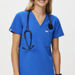 FIGS Casma  Scrub Top Photo 0