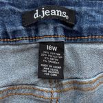 D. Jeans Women’s Plus Size 18W Shorts Stretch Denim Casual Shorts Photo 4