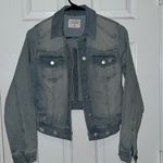 Tinseltown  Long-Sleeve Distressed Denim Light Blue Wash Jean Jacket Size XS Photo 0