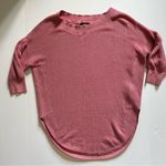 EXPRESS puffy short sleeve round hem sweater size xs dusty rose/ pink color. Photo 2