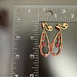 Monet Gold-tone Wine Red Rhinestones Drop Dangle Earrings 10.1g. Photo 4