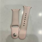Apple Watch Series 9 (GPS, 41mm) in pink aluminum Photo 9