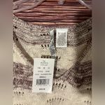 Absolutely NWT Crop Top White and Maroon Sweater. Size Small. Photo 5