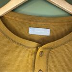 Everlane  Waffle Knit Henley Photo 1