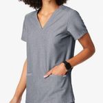 FIGS Casma™ Three-Pocket Scrub Top Size XS V-Neck Short Sleeve Graphite #FW1100 Photo 0