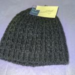 Universal Threads New hand knit hat by universal thread Photo 0