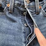 Levi's  Women’s Wedgie Straight 27 Jeans Size 27x27 Blue Denim Frayed Hem Used Photo 7