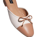 AQUA  Women's Nat Bone Two Tone Cap Toe Bow Mule Flats Size 6.5 Photo 0