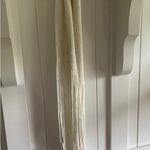 Reaction Kenneth cole knit scarf
Ivory knit scarf with long tassels Photo 2