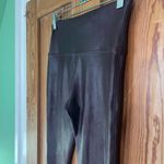 Spanx Faux Leather Sculpting Shaping Smoothing Leggings Wine Burgundy - Sz S Photo 6