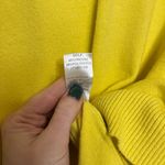 Aaron & Amber Yellow V Photo 3