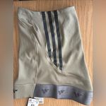 Adidas 🆕 Women's Olive Athletic Hyperglam Five-Inch
Short Leggings XS🆕 Photo 6