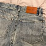 Lucky Brand Jeans Photo 2