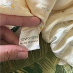 Princess Polly  yellow floral short puff sleeve hook eye closure crop top size 6 Photo 2