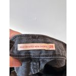 Levi's High Waisted Mom Shorts Black Denim Size 28 Photo 3