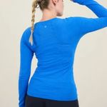 Athleta XS Momentum Seamless Top Varsity Blue X-Small Photo 5