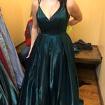 Windsor Emerald Green Prom / Formal Dress Photo 0