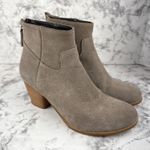 Garnet Hill Womens Gianna Back Zip Heeled Ankle Boots Size 8 Taupe Suede Italy Photo 0