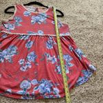 1.4.3. Story by Line Up  CORAL AND BLUE SLEEVELESS FLORAL TOP WITH CROCHET TRIM Sz M Photo 5