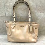 Coach Gallery women's hand/shoulder bag with beige soft leather Photo 0
