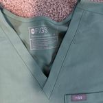 Large Zamora  Jogger Scrub Pants + Medium Catarina figs scrub top Photo 2