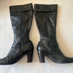 Black Leather Knee Photo 3