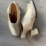 Coco Italy Neutral Suede Peep Toe Shoes 5.5 Photo 4