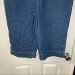 White Stag NWT  Medium Wash Relaxed Fit Capris size 8 Photo 7