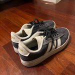 Adidas  navy and gold shoes Photo 2