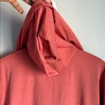 Vuori  Women's Halo Performance Hoodie in Cinnamon Heather Large Photo 9