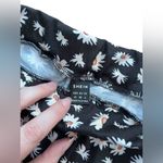 SheIn Daisy Print Flared Leggings Size 6 Photo 2