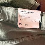 J. Jill Women's Olive Petite Cropped Jeans 16 Straight Leg Ankle in Moss Green Size 16P Photo 3