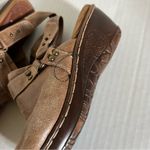 Bare traps quinella Clog sling back wedge heel size 6 brown vegan leather Photo 8