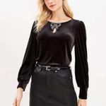 Loft NWT Embellished Bow Holiday Velour
Longsleeve Top, Sz Small Photo 1