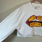 Just Hoods White Iowa State Lips Cropped Crewneck Sweatshirt Medium Photo 5