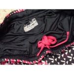 Under Armour NEW women's medium (semi-fitted) blk/white/pink Heatgear shorts Photo 5