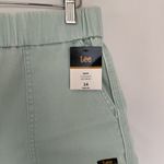 Lee NWT Womens Relaxed Fit Sea Green Shorts Medium Size 14 Summery Style Photo 1
