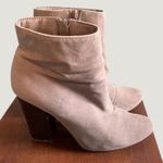 86. Women’s Tan Ankle Boots — Chic & Versatile Booties in Size 9 Photo 0