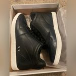 True Craft NWT , woman jens‎ wedge sneakers size 9 Photo 4