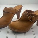 Antonio Melani Womenโs Brown Leather Buckle Clog Heels โ Size 8.5 Photo 1