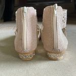 None Gold gladiator style sandals 8-8.5 (39) Photo 2