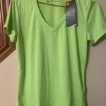 Under Armour NWT  Hear Gear Loose Fit V-neck Shirt Photo 0