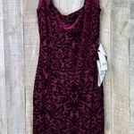 Jump  Apparel XS Juniors  Maroon Sleeveless Lined Mini Sheath Cocktail Dress Photo 1