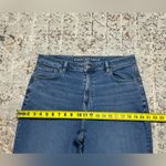 American Eagle  high rise mom jeans size 14 ankle length Photo 3